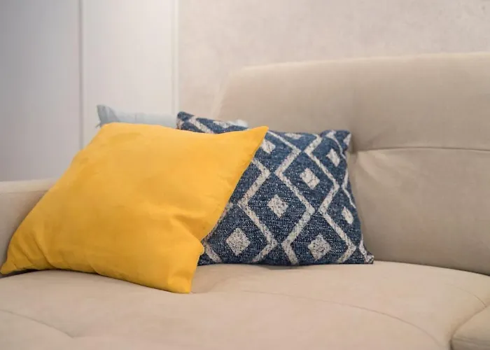 Yourspain S221b شقة *